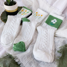 Load image into Gallery viewer, Green Floral Sock Set - Trouser
