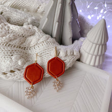 Load image into Gallery viewer, Glimmer - Christmas Orange
