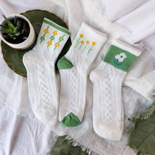 Load image into Gallery viewer, Green Floral Sock Set - Trouser
